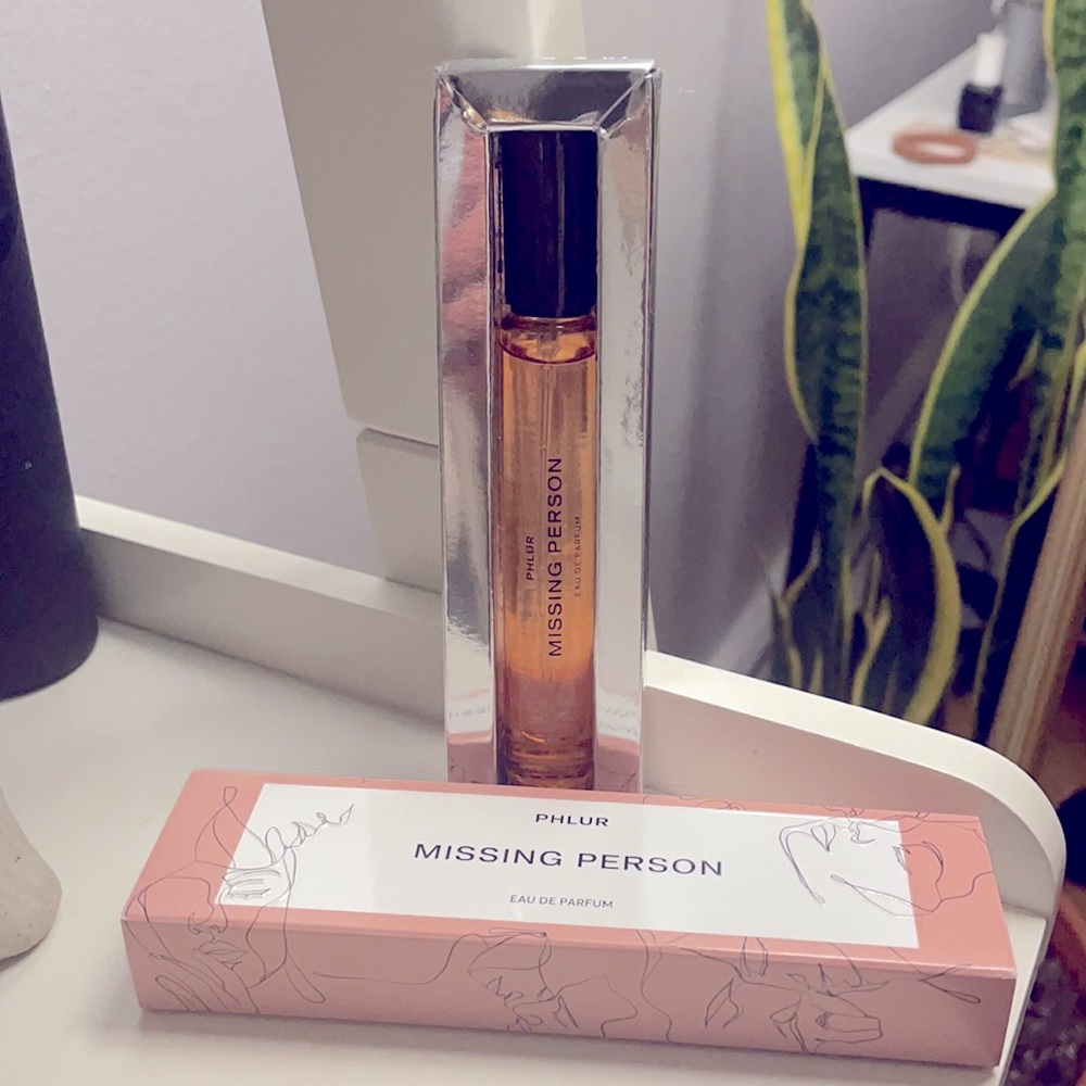 Perfume by Phlur.